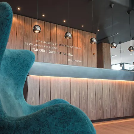 Motel One Hamburg-Airport-3