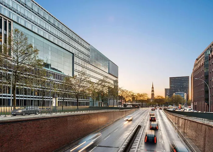 Super 8 By Wyndham Hamburg Mitte Hotel